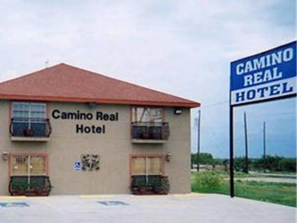 คามิโน เรียล โฮเทล อีเกิล พาส Motel อีเกิสพาส ภายนอก รูปภาพ